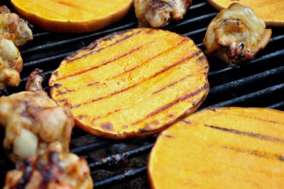 aripioare pe grill 08