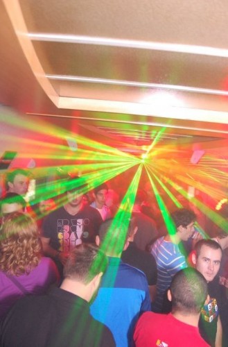 party in tren 5