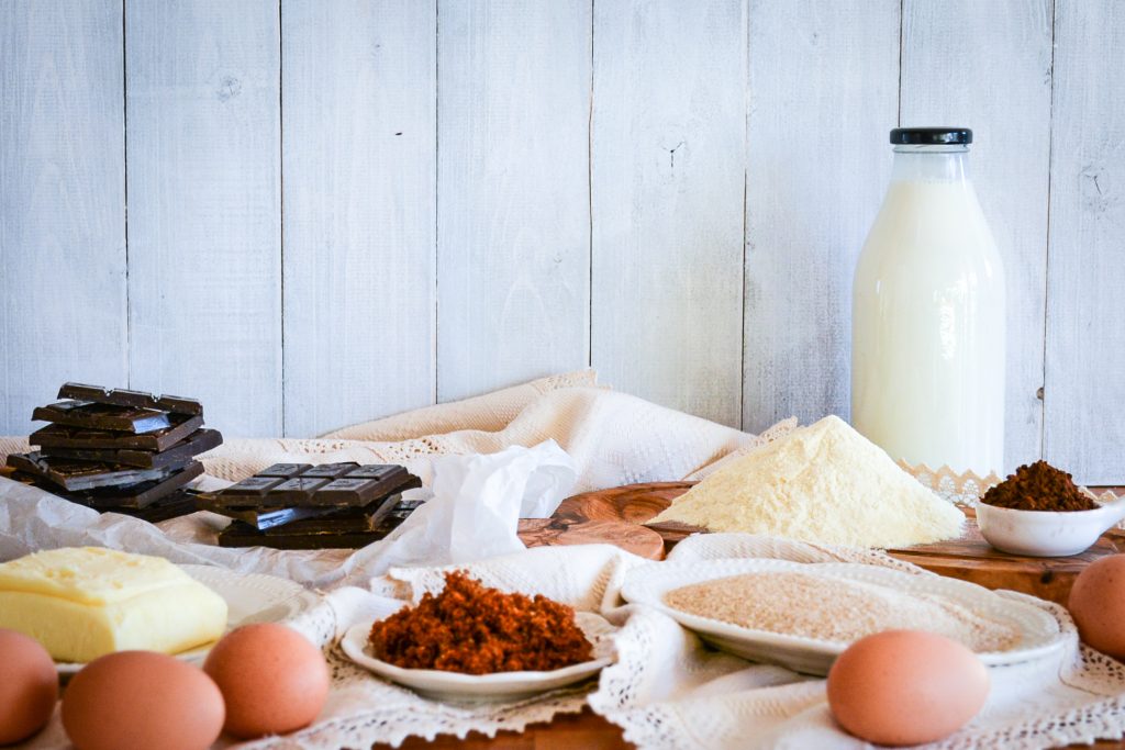 Ingrediente pentru tort de ciocolata ingrediente pentru tort de ciocolata