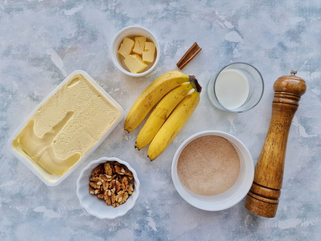 Ingrediente pentru Banane caramelizate cu înghețată