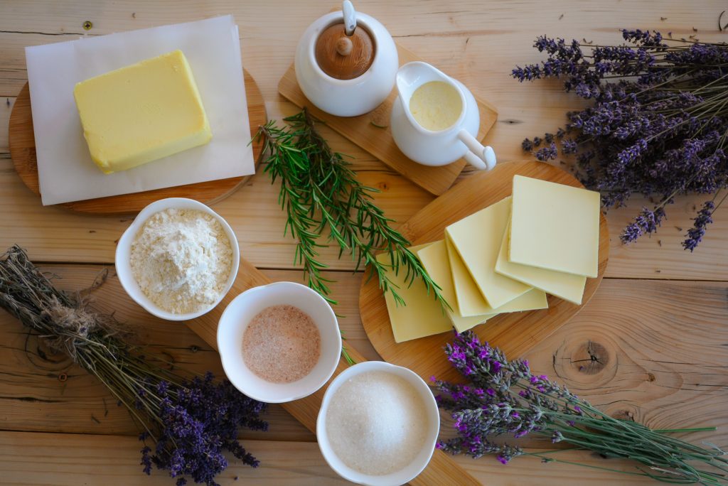ingrediente pentru biscuiți aromați